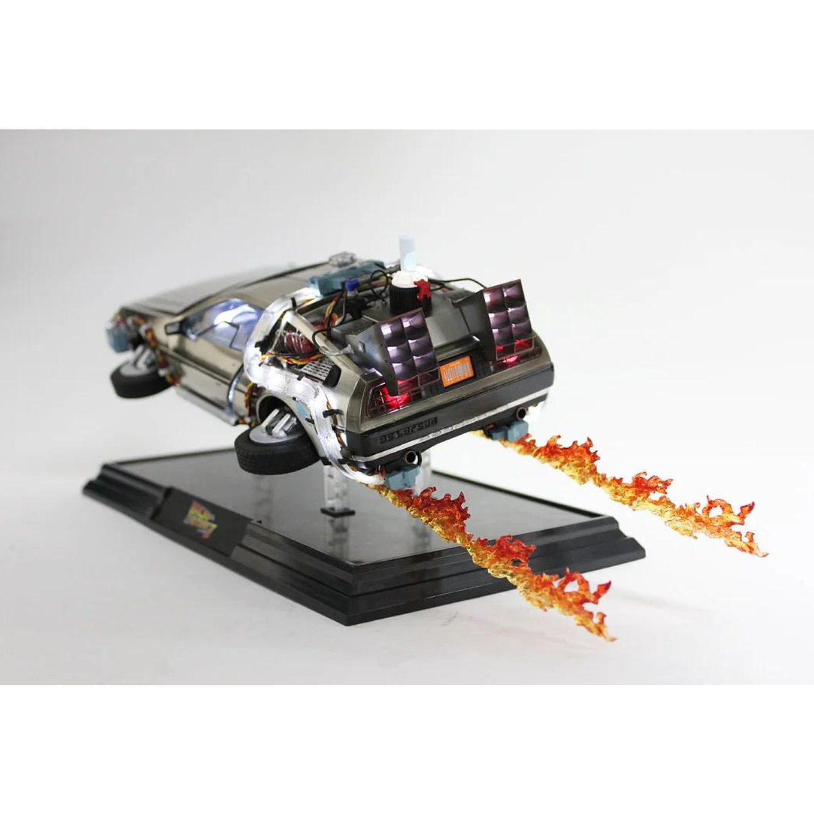 Magnetic Levitating 1/20 DeLorean Time Machine - Anedea™